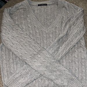 BRANDY MELVILLE SWEATER